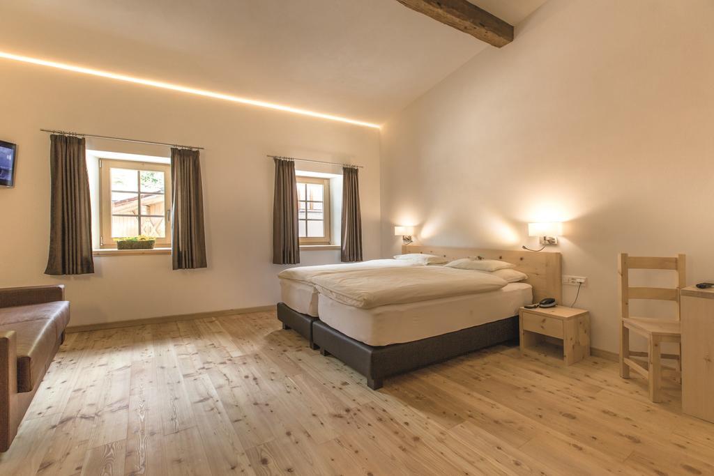 Hotel Helvetia Müstair Szoba fotó