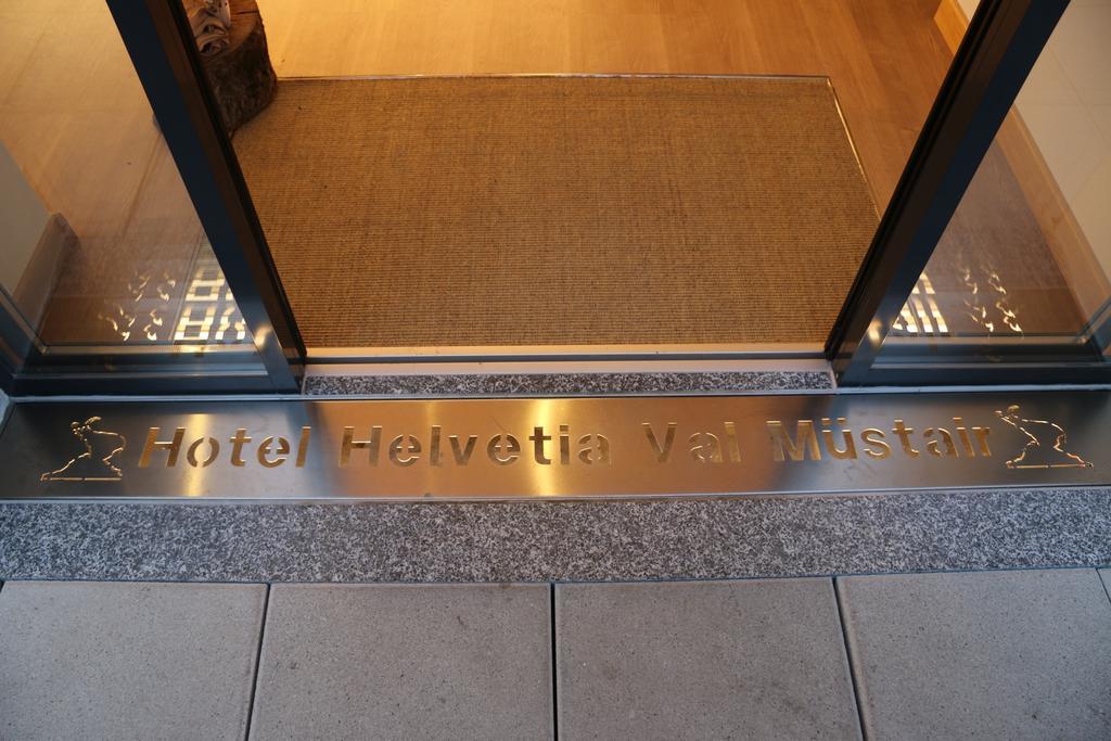 Hotel Helvetia Müstair Kültér fotó