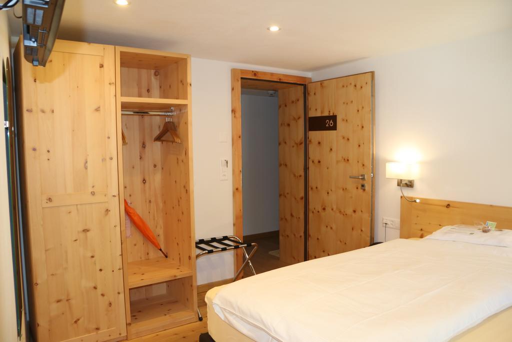 Hotel Helvetia Müstair Kültér fotó