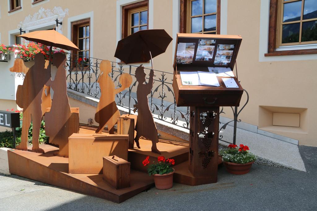 Hotel Helvetia Müstair Kültér fotó