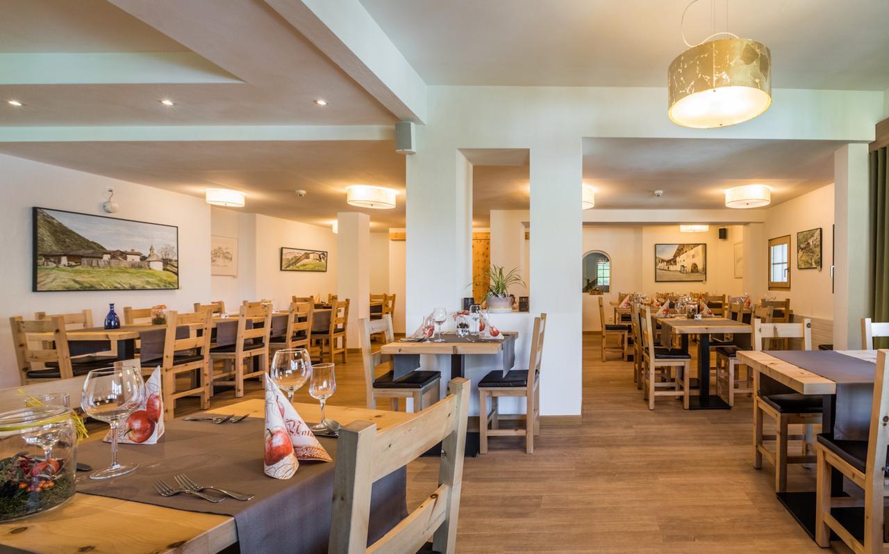 Hotel Helvetia Müstair Kültér fotó